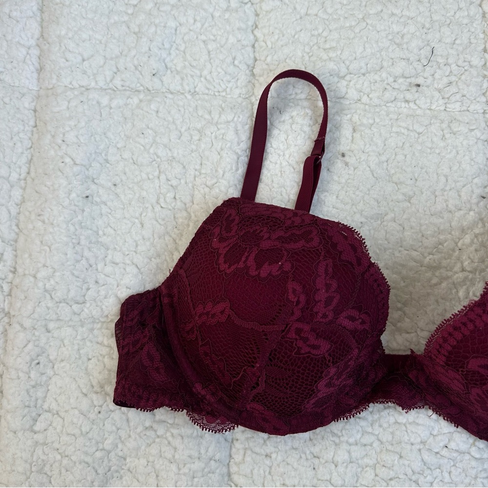 LA SENZA Burgundy Lace Push-Up Bra with Adjustable Straps - Picture 3 of 8